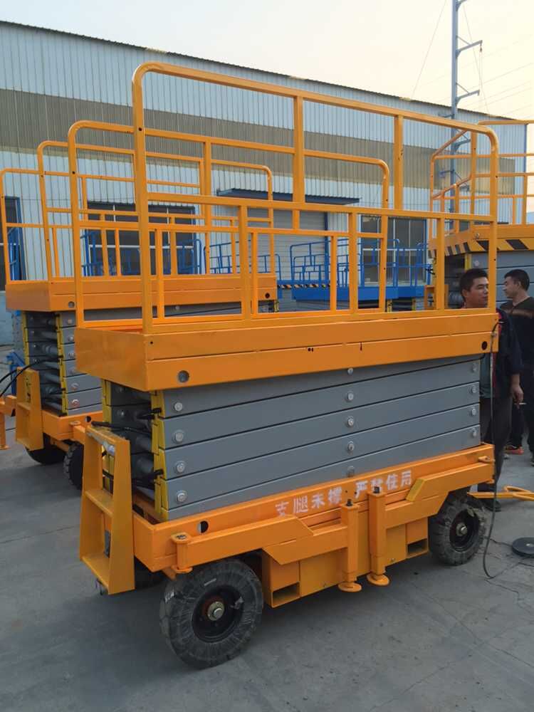 12米可移动式升降机