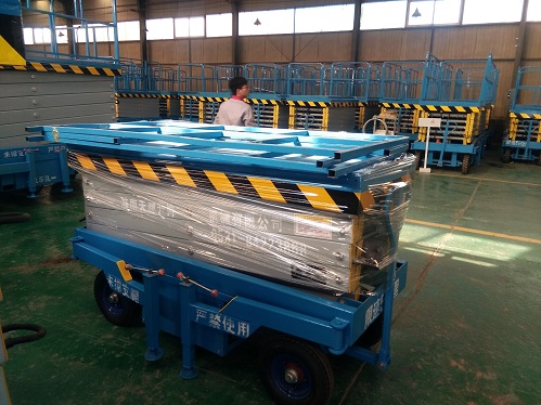 6米移动式升降机发货实图 6米移动式升降机发货图片