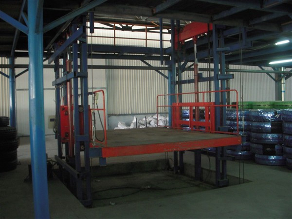 车间内2吨防爆货梯图片 2吨防爆货梯现场