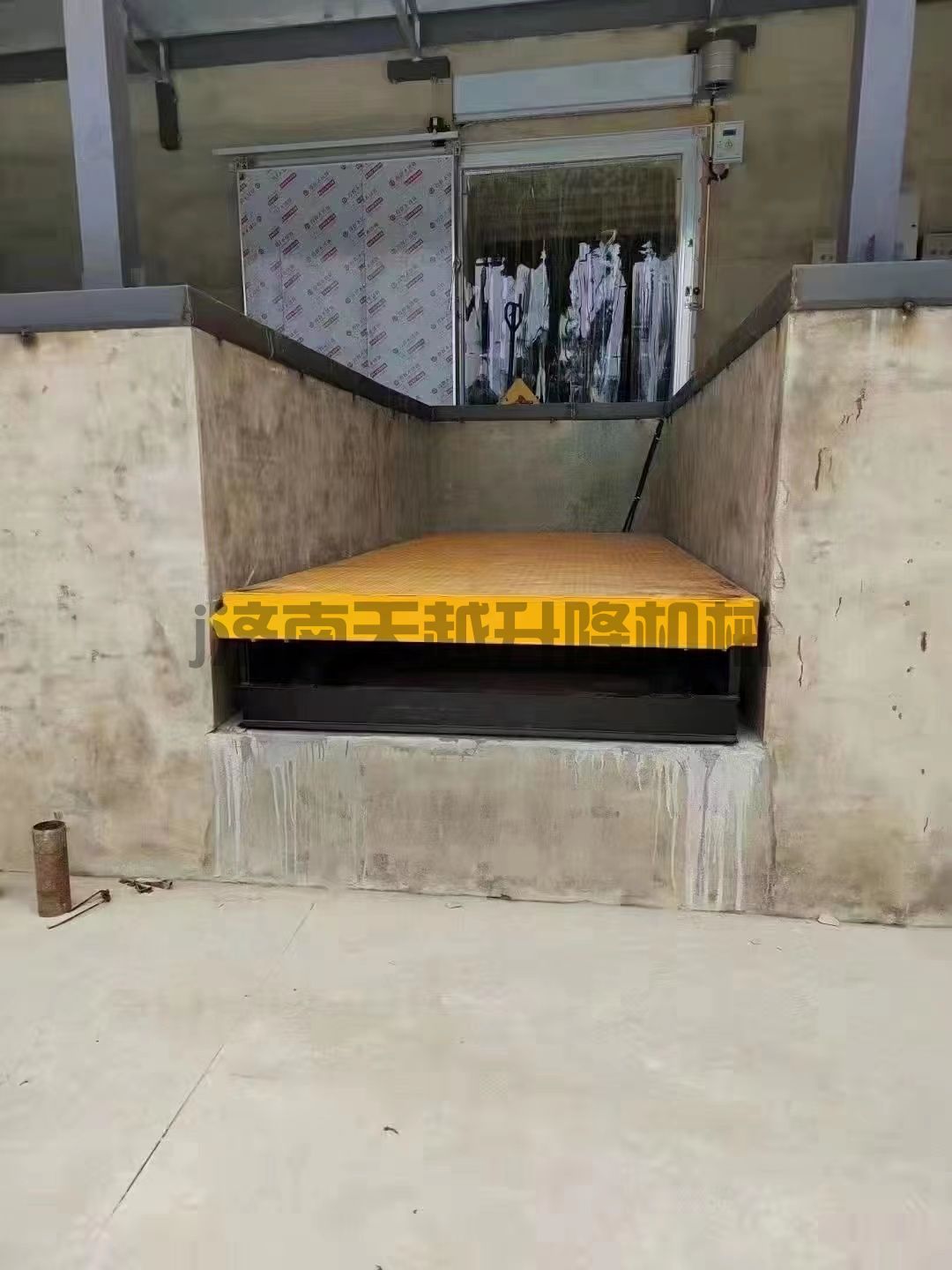 液压升降作业平台