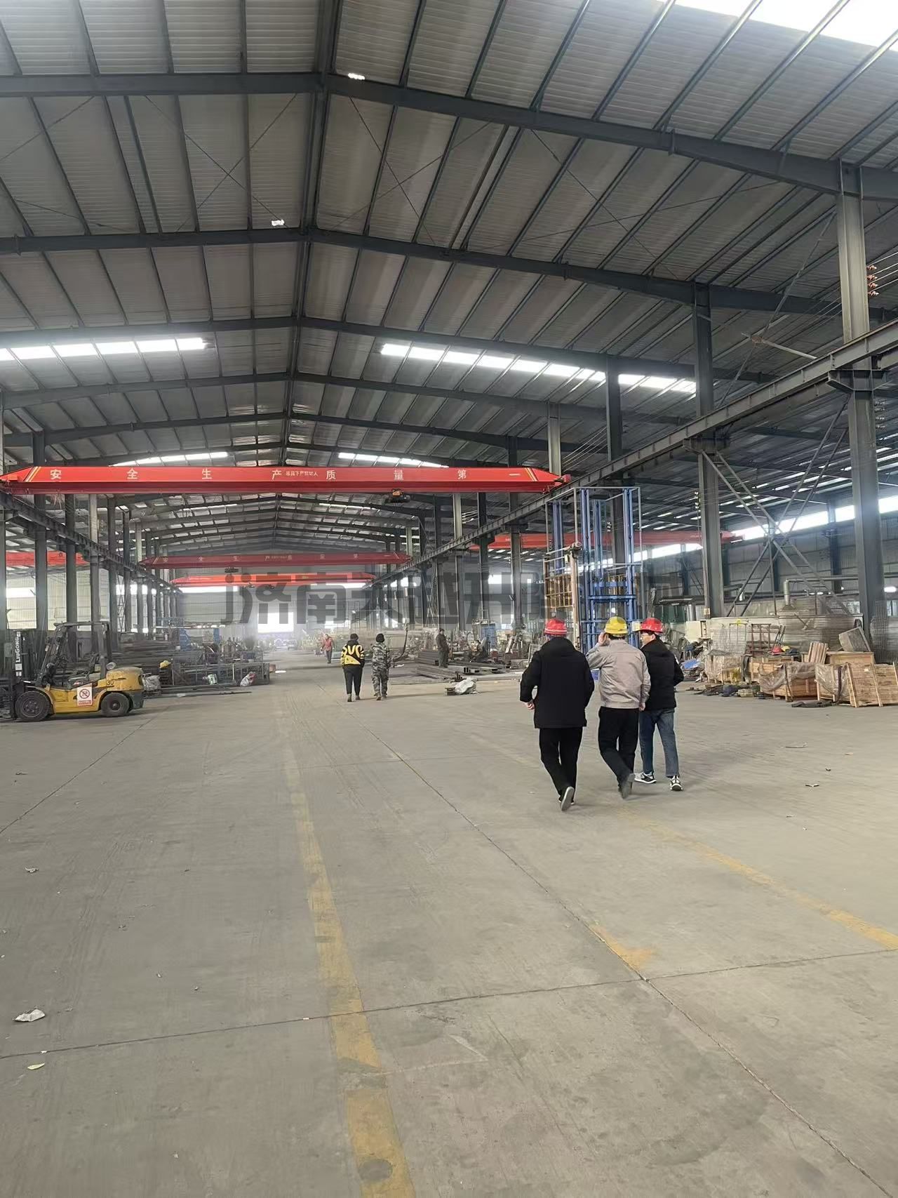 升降机厂家生产车间 升降机厂家生产车间